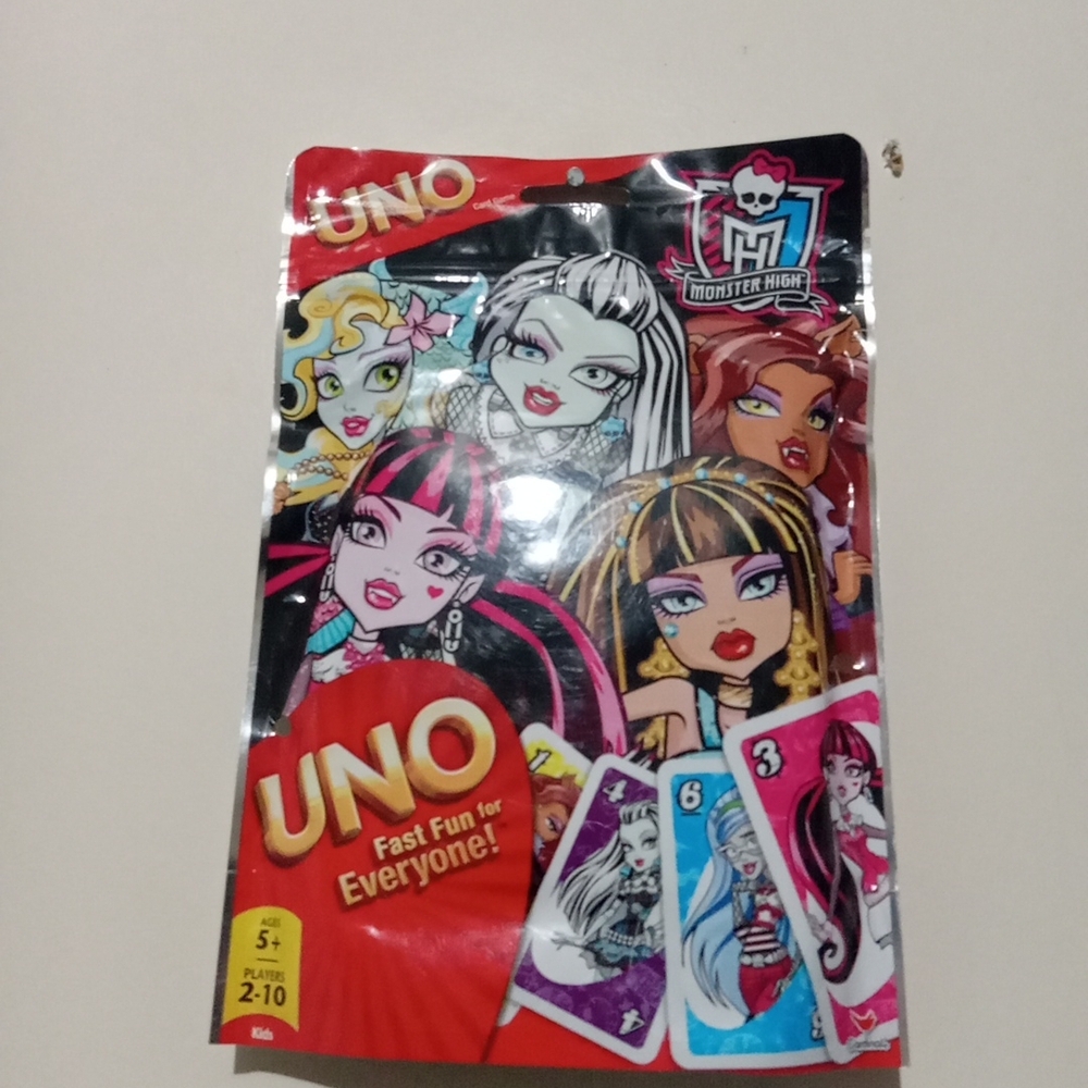 Monster High UNO Card Game Pack - Red, Yellow, Blue